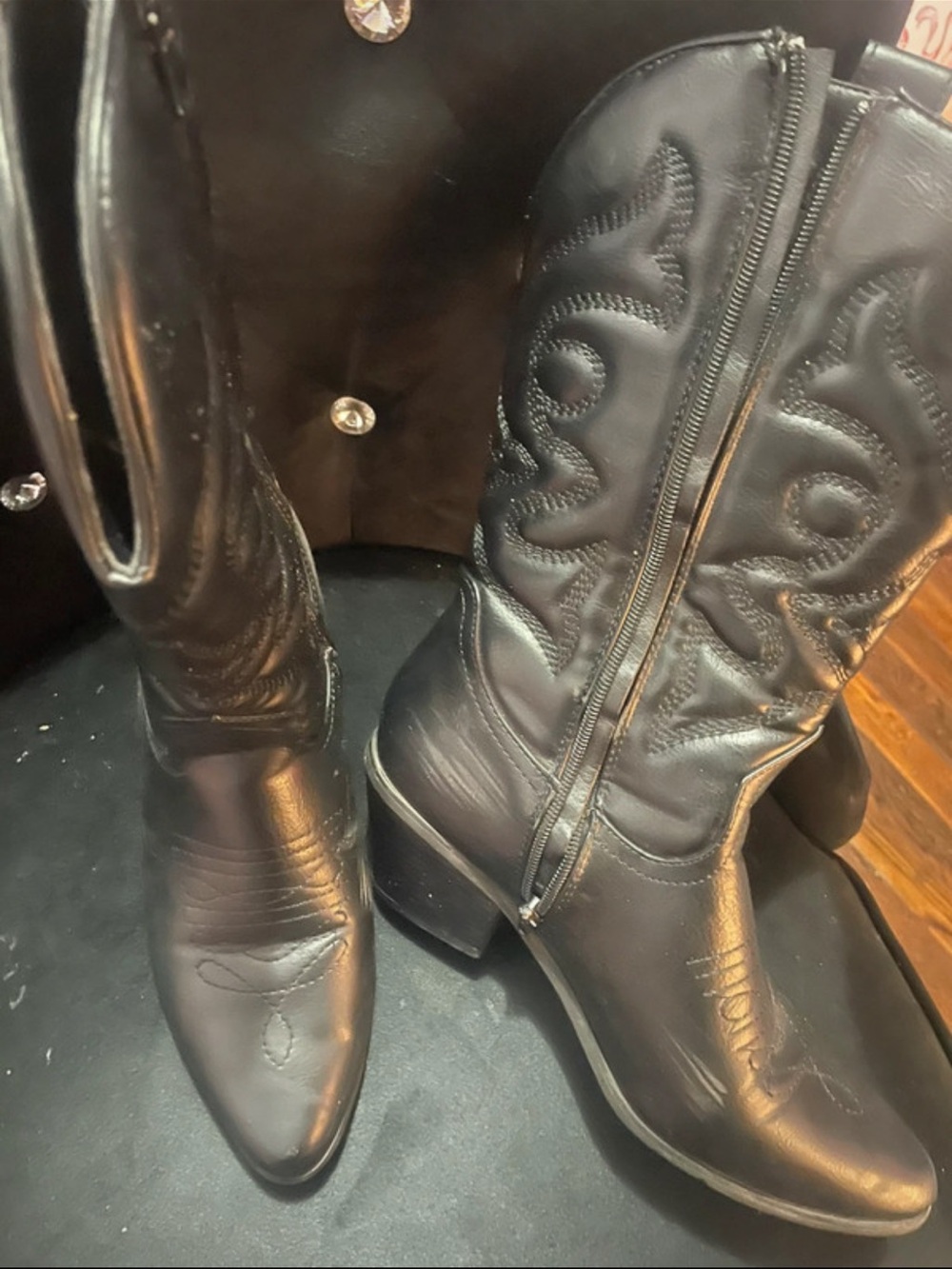 Classic Black Western Mid-Calf Boots - Women's